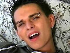 This lustful twink likes to suck off big sausages